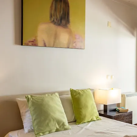 Cais - By Smarthomes Сан-Мартинью-ду-Порту