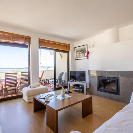 Апартаменты Cais - By Smarthomes *